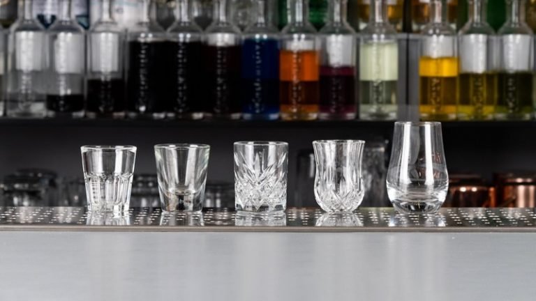 bicchieri shot - Attrezzatura per bar.